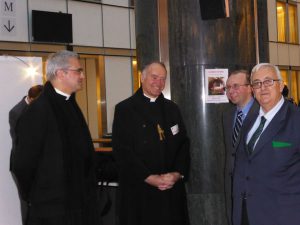 benediction_creche_parlement_europeen_bruxelles_par_mgr_fellay_141209_02