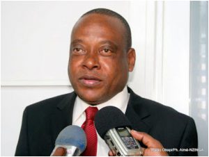 Le député Steve Mbikayi