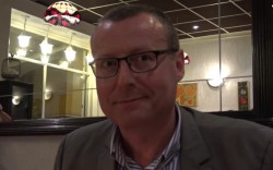 Pierre Hillard encourage les Français à être un peu plus curieux pour comprendre les dessous des cartes