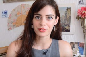 Virginie Vota analyse la manipulation médiatique au sujet de l’immigration