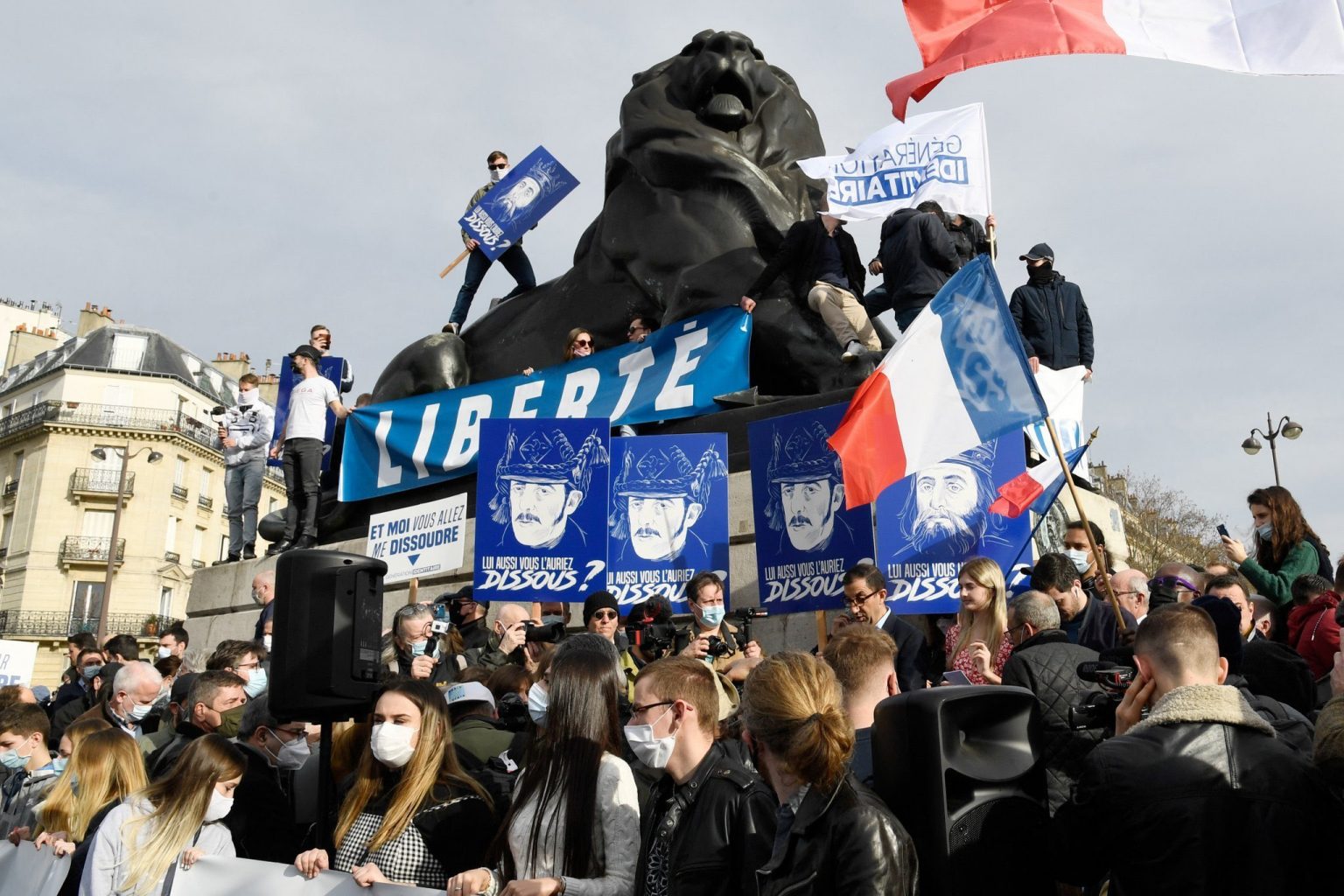 Reportage Vid O Au Sein De La Manifestation De G N Ration Identitaire