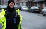 Uniforme de police avec hijab pour recruter des femmes musulmanes ? Cela se passe au Canada…