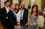 La présidente de l’Argentine adopte un Juif pour éviter “qu’il se transforme en loup-garou”