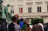 Laurent Ozon crie à des immigrés clandestins de rentrer chez eux !