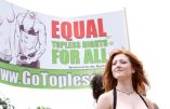 Le « Go Topless Day », une initiative de la secte raëlienne, alliée des Femen