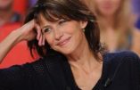 Santé : Sophie Marceau rend hommage au professeur Henri Joyeux