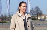 Très beau reportage sur PEGIDA en Allemagne avec Tatiana Festerling ET Manifestation en direct de Dresde aujourd’hui