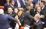 Bagarre générale au Parlement turc
