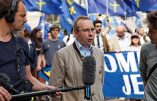Alain Escada sur France Bleu : Taguer les affiches de prévention du sida qui font la promotion de l’homosexualité, c’est faire œuvre de salubrité publique
