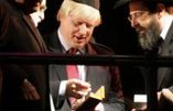 Israël se réjouit que Boris Johnson, descendant de rabbins, devienne ministre des Affaires étrangères du Royaume-Uni