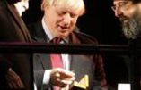Israël se réjouit que Boris Johnson, descendant de rabbins, devienne ministre des Affaires étrangères du Royaume-Uni