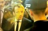 Macron reçoit un œuf en pleine face au Salon de l’Agriculture, Hollande est injurié, Marine ovationnée. L’État socialiste dressé contre le peuple