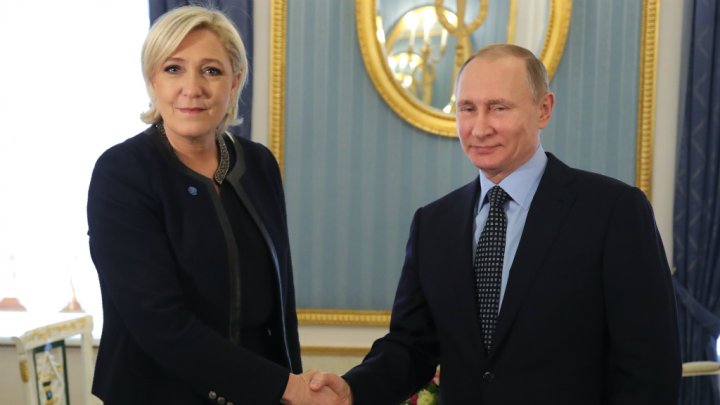 La France Est Elle En Danger Avec La Russie Marine Le Pen reçue officiellement au Kremlin par Vladimir Poutine et