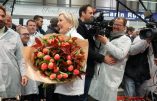 Marine Le Pen, de Rungis, dénonce la trahison de François Fillon qui appelle à voter pour Emmanuel Macron