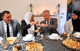 Islamophile, le roi des Belges rompt le jeûne du ramadan chez un imam