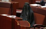Une sénatrice australienne siège en burqa avant de réclamer l’interdiction de cette tenue islamiste