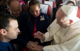La nouvelle extravagance du pape François : un mariage célébré en vol et à la volée. Mais qu’en est-il de la juridiction de l’Ordinaire ?