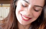 Virginie Vota dénonce l’hypersexualisation de la mode
