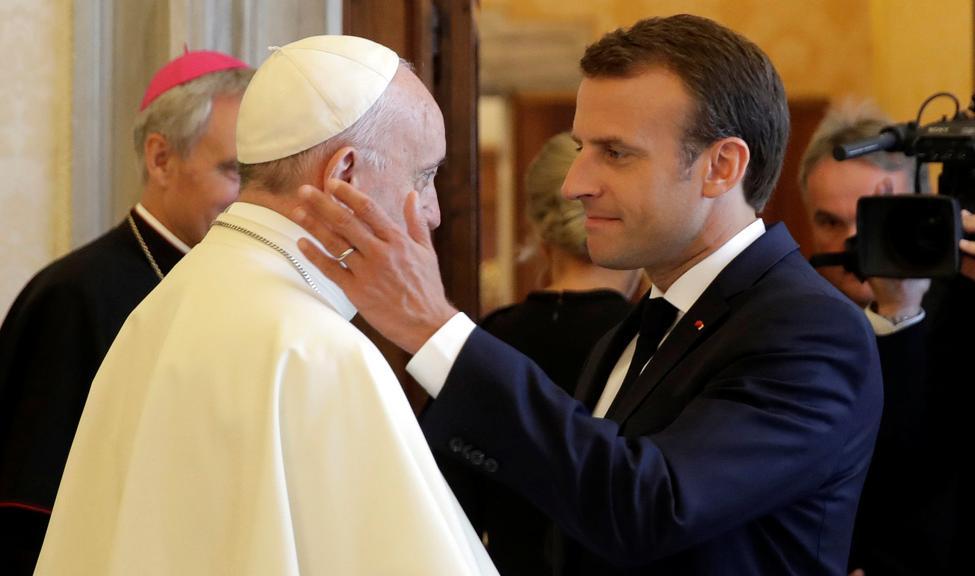 François accuse les jeunes prêtres catholiques qui aiment la messe en latin de « déséquilibre mental »