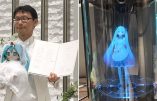 Un Japonais paye pour épouser un hologramme d’une héroïne manga