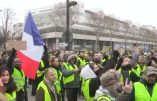 Acte VII à Paris – Des centaines de Gilets Jaunes assiègent BFMTV !
