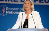 Marine Le Pen se réjouit mais son parti perd un député européen en comparaison de 2014
