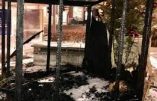 A Bruxelles, une crèche de Noël a été volontairement incendiée