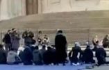 Rome : prière musulmane devant la Basilique Sainte Marie Majeure