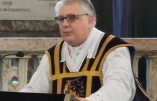 Se battre pour le droit d’assister à la Messe : l’abbé Puga dénonce le silence de mort des autorités catholiques