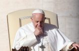 Le pape François a subi une opération programmée… un dimanche