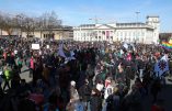 En direct en vidéo – Manifestation à Kassel contre la dictature sanitaire
