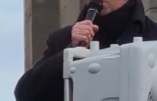 Bruxelles – A la tribune de la manifestation contre la dictature sanitaire, Alain Escada appelle à la désobéissance civile et au boycott économique