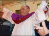 Italie : un évêque conciliaire interdit aux clercs non vaccinés d’administrer la communion