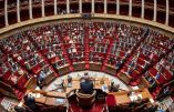 Macron sans majorité fait du pied à l’opposition… sans succès
