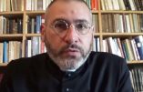 L’abbé Olivier Rioult encourage Gad Elmaleh à ne pas se laisser circonvenir par les rabbins Rav Ron Chaya et Touitou