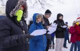 Des militants pro-vie ont chanté des chants de Noël devant des cliniques d’avortement aux États-Unis