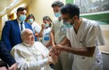 Le pape François hospitalisé pour une lourde opération