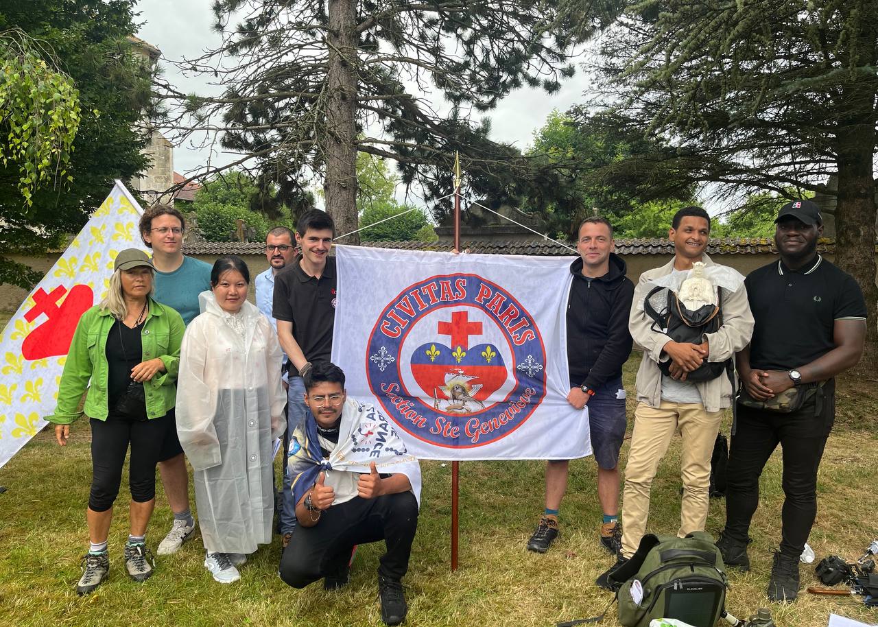 Une délégation de Civitas Paris venue participer au pèlerinage à Domrémy