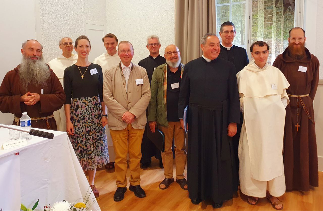 Cassandre Fristot, Alain Escada et le clergé à l'université d'été de Civitas