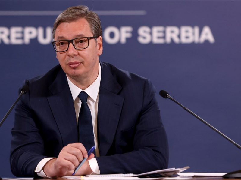 Le président serbe refuse d'obéir au lobby LGBT