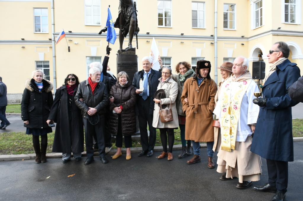 Inauguration de la statue de Sainte Jeanne d'Arc en Russie