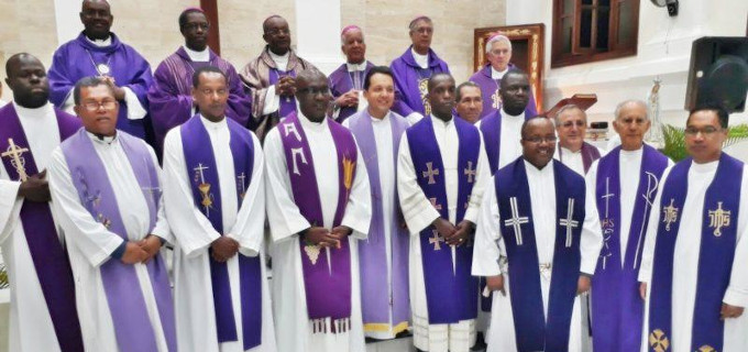 Évêques haïtiens : « Les prêtres n'ont aucun droit de bénir les couples homosexuels »