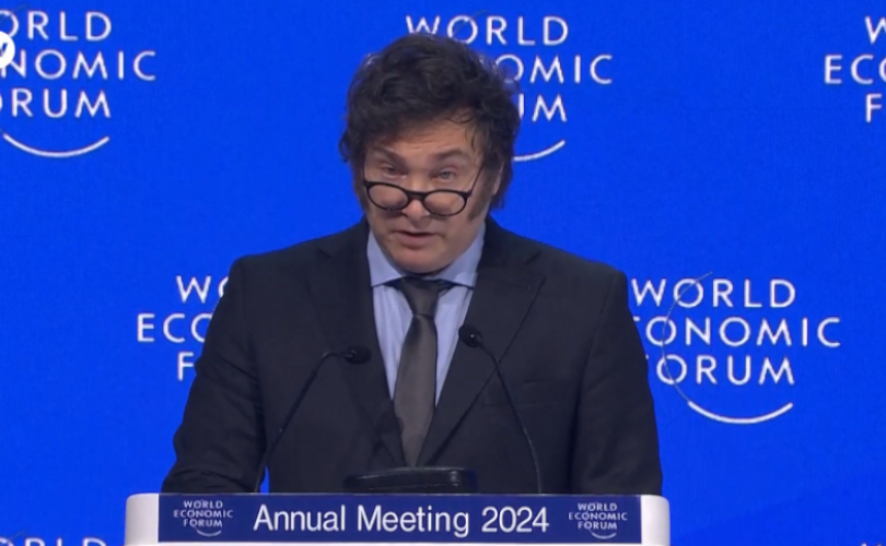 L'Argentin Javier Milei dénonce le « programme sanglant sur l'avortement » lors du sommet de Davos