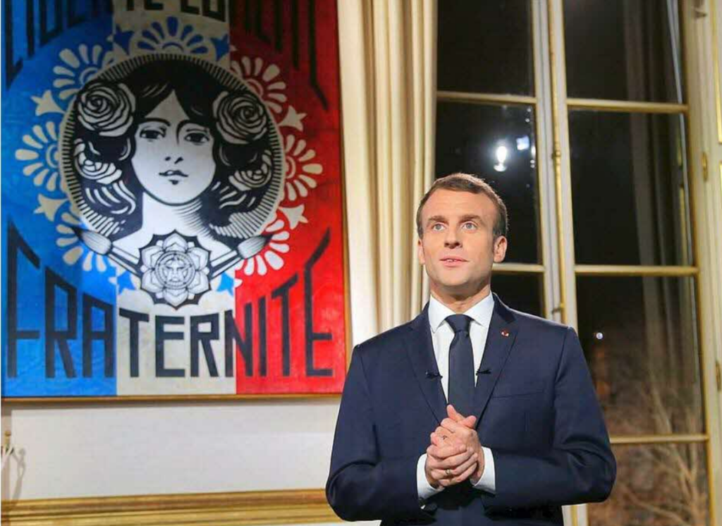 Macron et l'affiche de Shepard Fairey