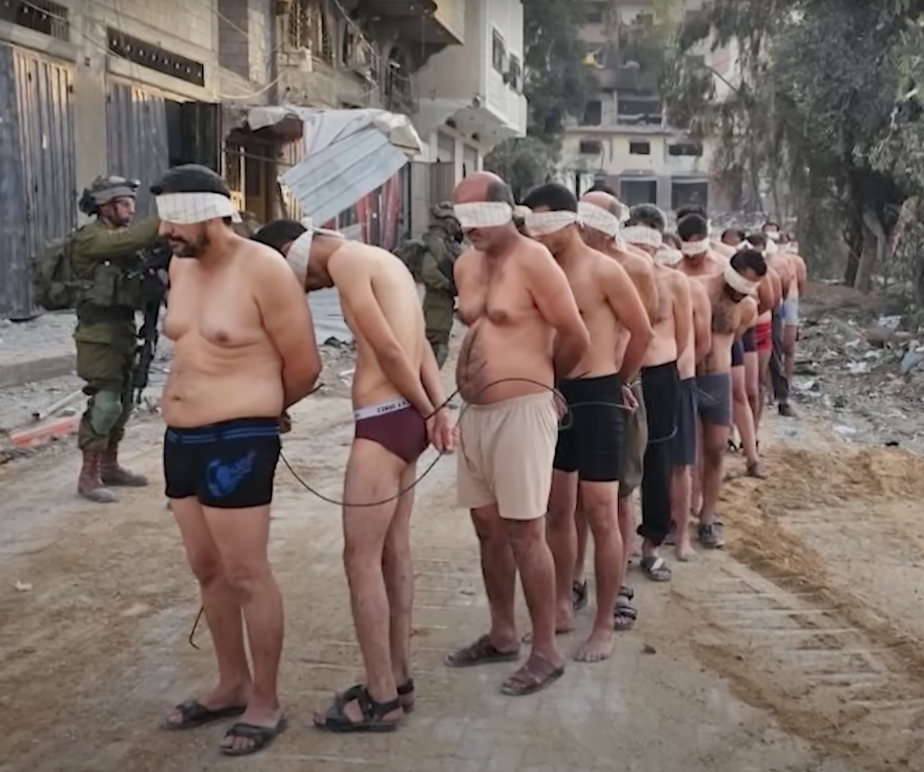 Les soldats israéliens fiers des tortures et humiliations infligées aux Palestiniens