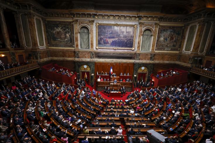Lees députés Français, Macron régnant, ont voté à une large majorité la constitutionnalisation de l'avortement