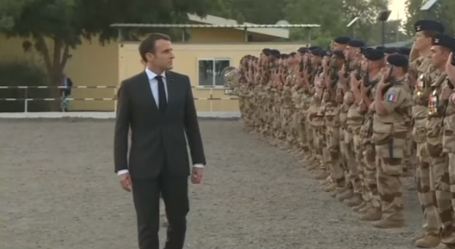 Macron, chef de guerre ?