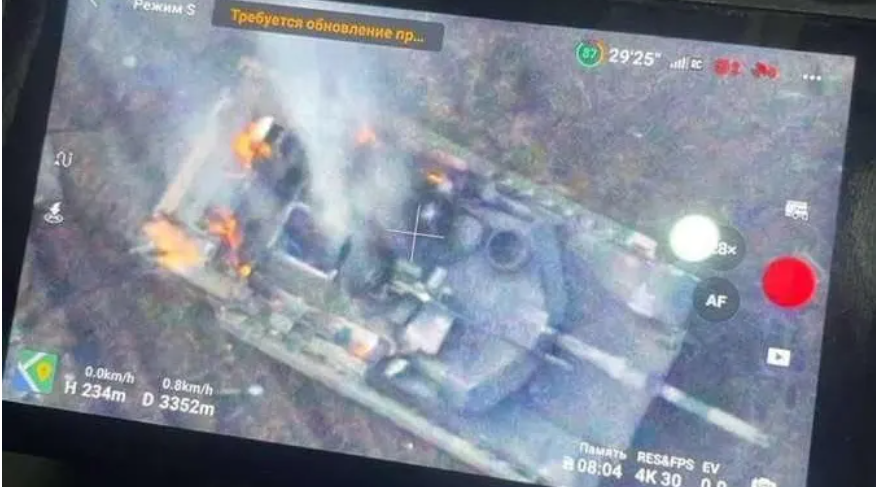 Char Abrams détruit en Ukraine par un drone russe
