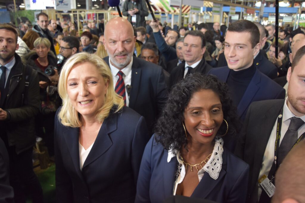 Maxette Pirbakas avec Marine Le Pen et Jordan Bardella