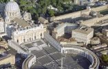 Le Vatican bergoglien : une multinationale dure pour ses salariés